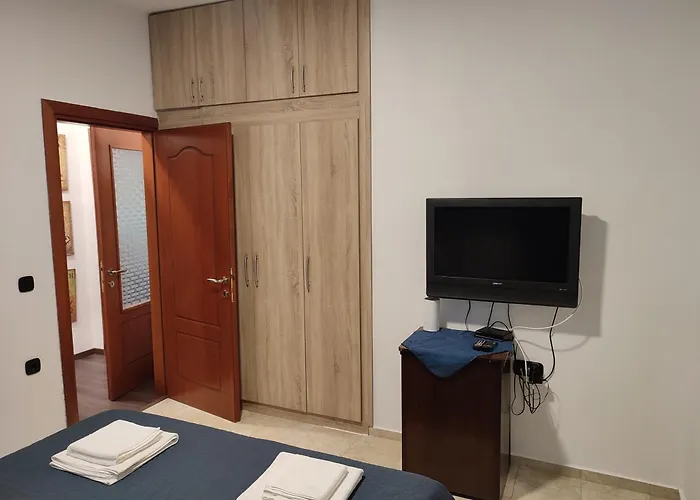 Asterios House